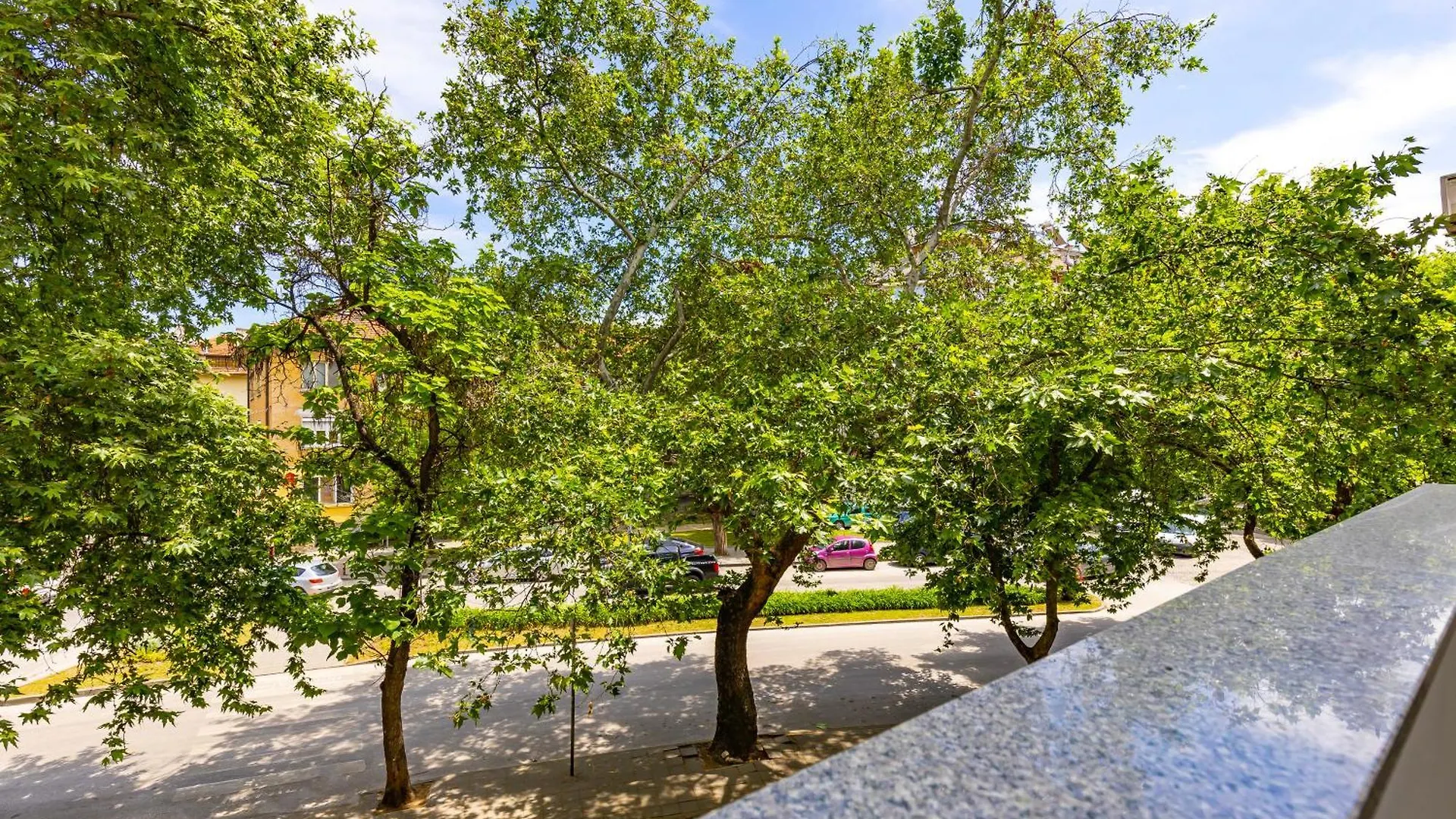Spacious 2Bd Apartment In Central Plowdiw Bulgarien
