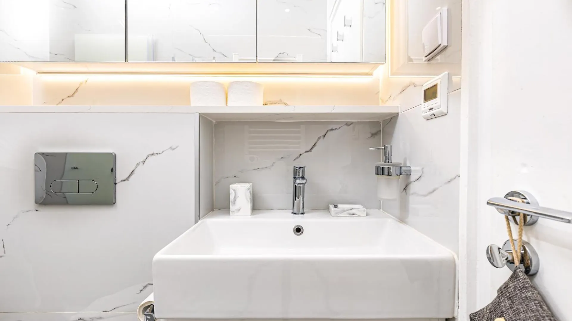 Spacious 2Bd Apartment In Central Plowdiw