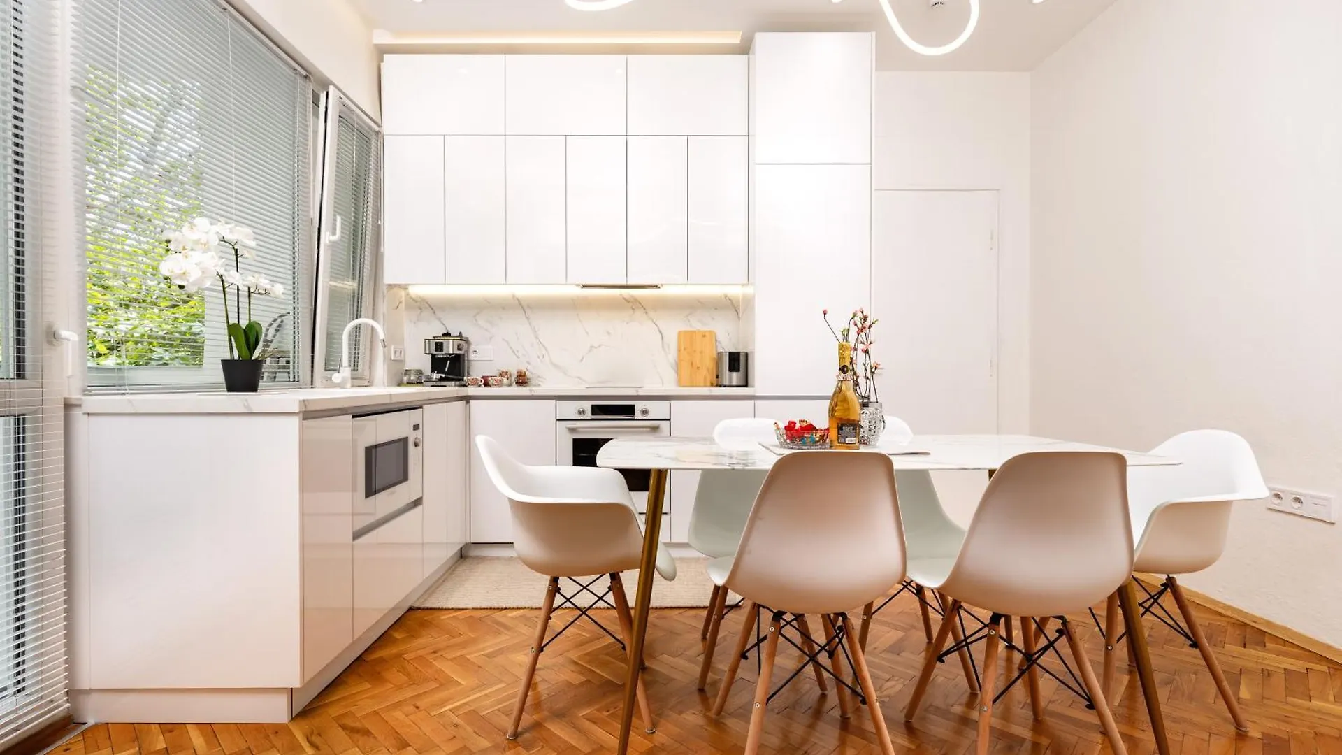 Spacious 2Bd Apartment In Central Plowdiw